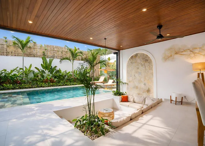 Layth - Modern 4br With Sunken Seating, Villa Canggu