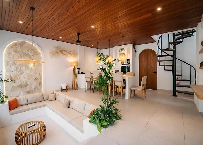 Layth - Modern 4br With Sunken Seating, *